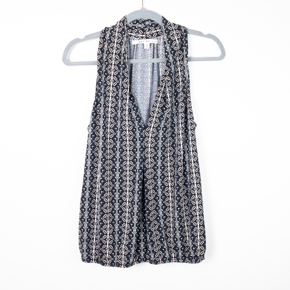Max Studio Sleeveless Geometric Print Blouse